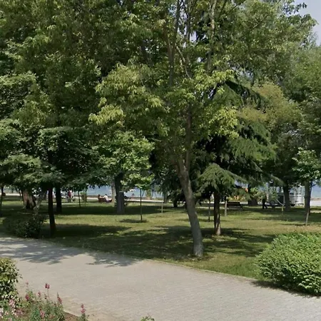 & Park View Apartmán