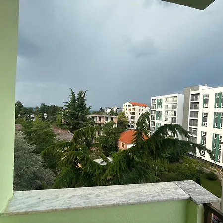 & Park View דירה